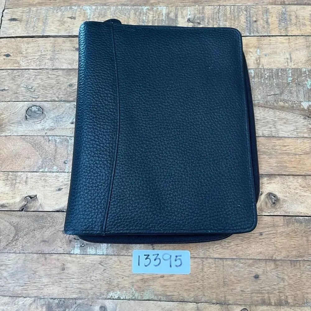 Franklin Covey Zip-Around Planner Black Leather 7-Ring Binder